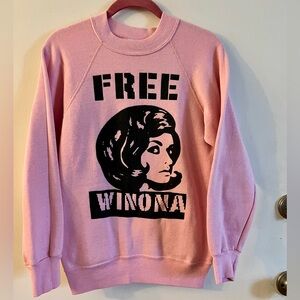 Original Vintage 2000’s-Free Winona movement-Pink Sweater- Sz Small
